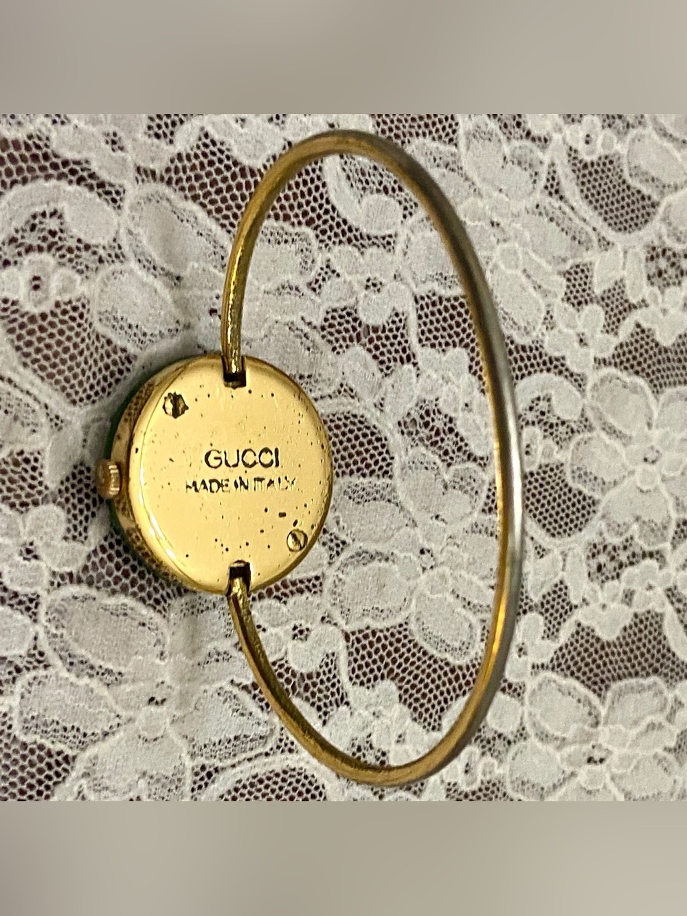 Gucci 12-pc Interchangeable Gold Ladies Watch with Original Box - Picture 7 of 13